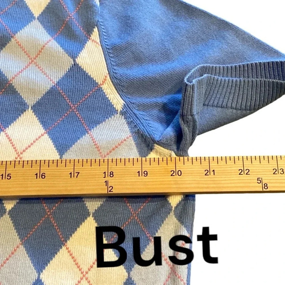 ⛳️ Brooks Brothers 365 argyle shortsleeved sweater. - Picture 7 of 7